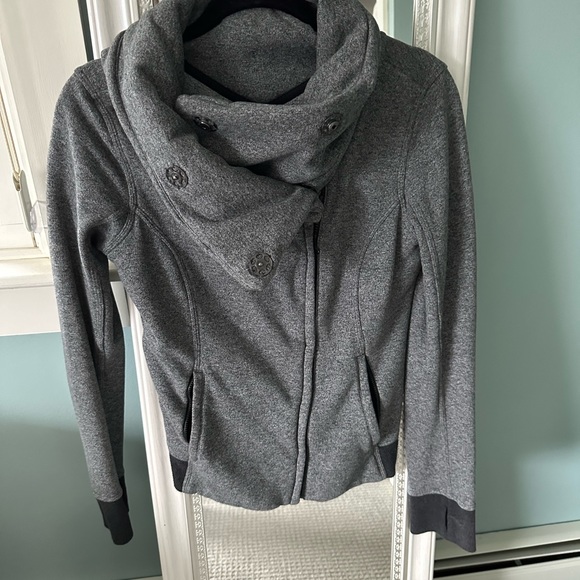 Lululemon Jacket - Picture 5 of 5